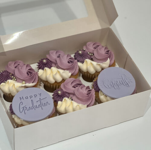 Luxury Graduation cupcakes