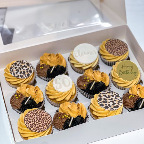 Leopard print cupcakes