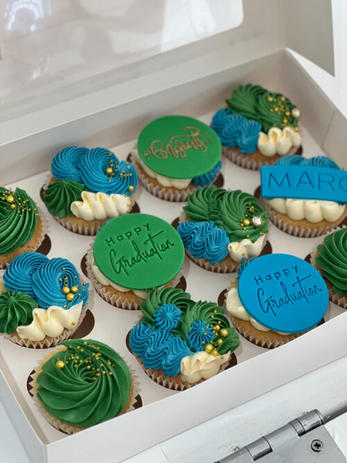 Luxury Graduation cupcakes