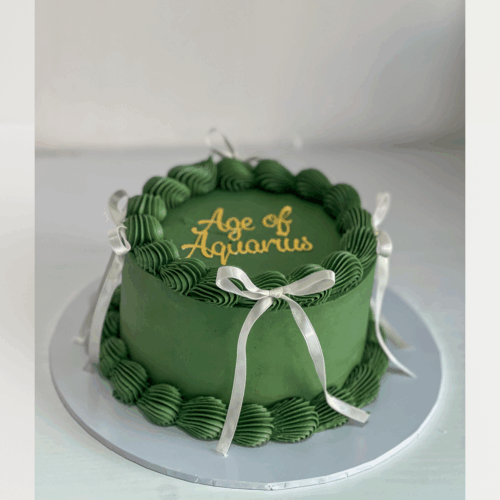Simply Vintage Style Celebration Cake with Bows – Up to 2-Tier (Next Day)