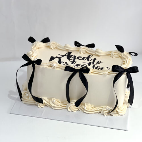 Rectangle vintage cake